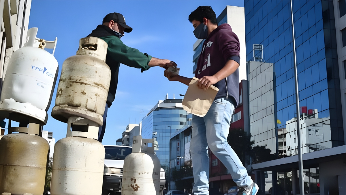 Programa Hogar 2026: cómo pedir el subsidio de $10,000 para garrafas